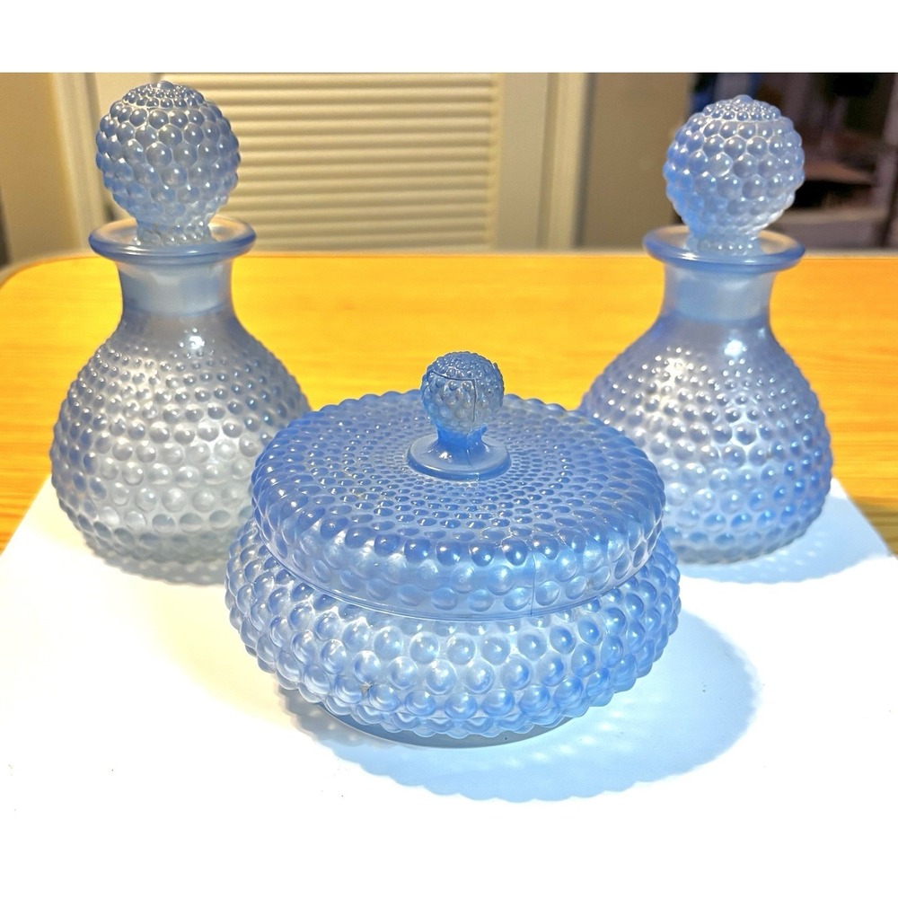 Vintage, L.E. Smith Ice Blue Hobnail Set